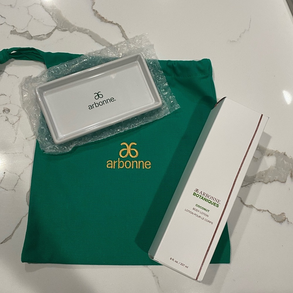 NWT Arbonne set with Coconut lotion